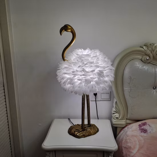 Flamingo goldene weiße Haarlampe Dekoration für Zimmer Federlicht